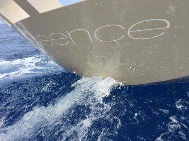 essence 33 exterior 4f